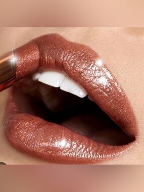 Charlotte Tilbury Pillow Talk Diamonds Lipstick- Lucky Diamonds